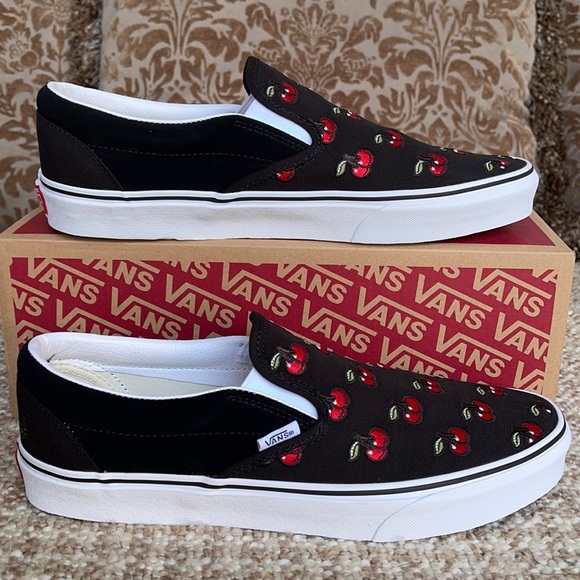 Vans Classic Slip On Cherries Black WMNS - Picture 2 of 16